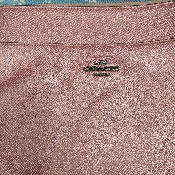 3259 Small Pink Shimmer Coach Crossbody Bag / Matching Card Carrier. - Picture 2 of 14